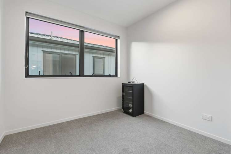9A Penguin Drive Murrays Bay_17