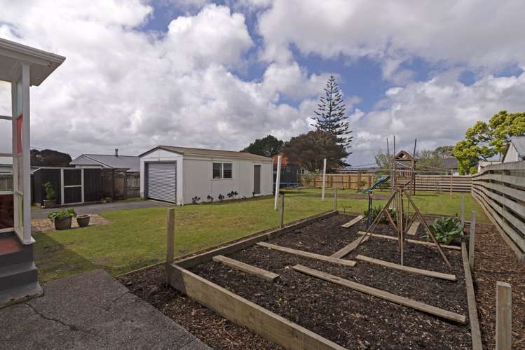 76 Forest Hill Road Henderson_13