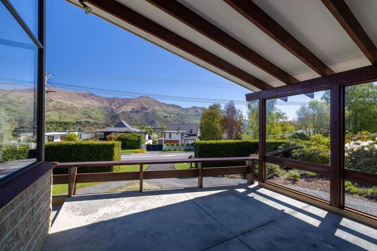 29 Beacon Point Road Wanaka_3