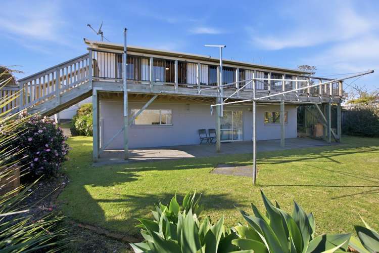 17A St Ives Grove Whalers Gate_28