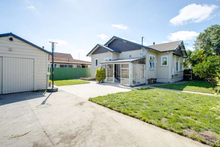 300 Grays Road Saint Leonards_13