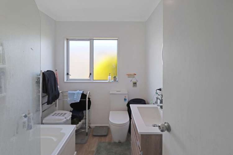 275 Dowse Drive 1306_10