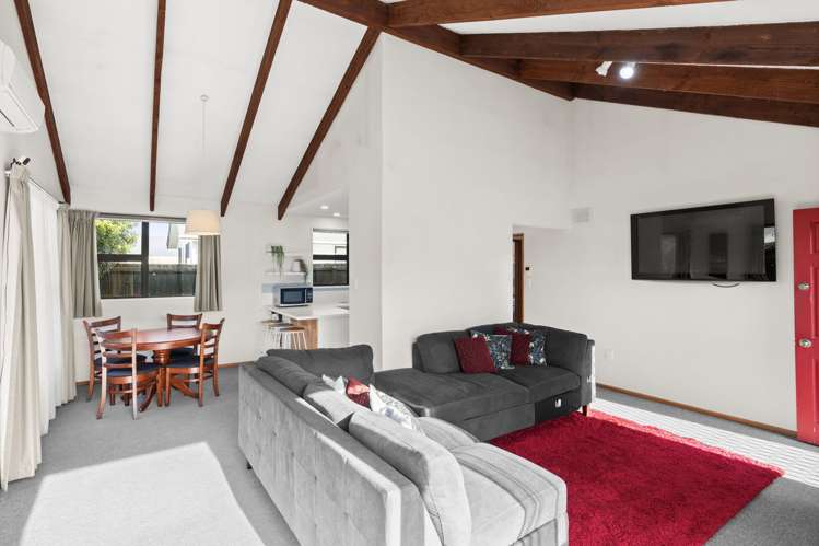 2/26 Neill Street Hornby_6