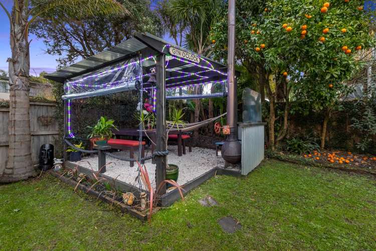 1/6 Albatross Road Red Beach_12