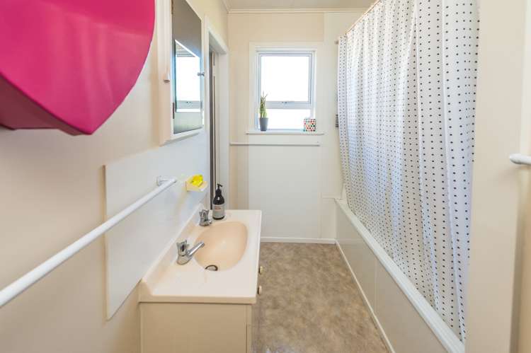 51 Oxford Road Springvale_12