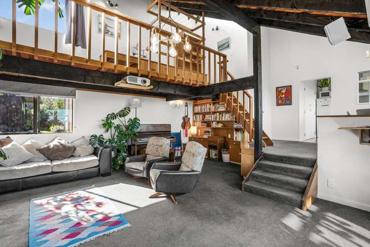 38 Stanhope Grove Korokoro_2