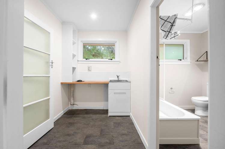 1/81A Carrington Avenue Silverdale_14