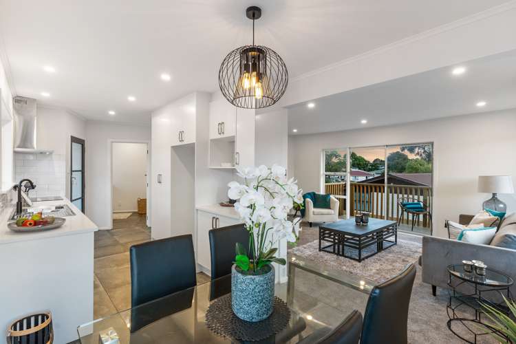 11 Queen Mary Avenue New Lynn_10