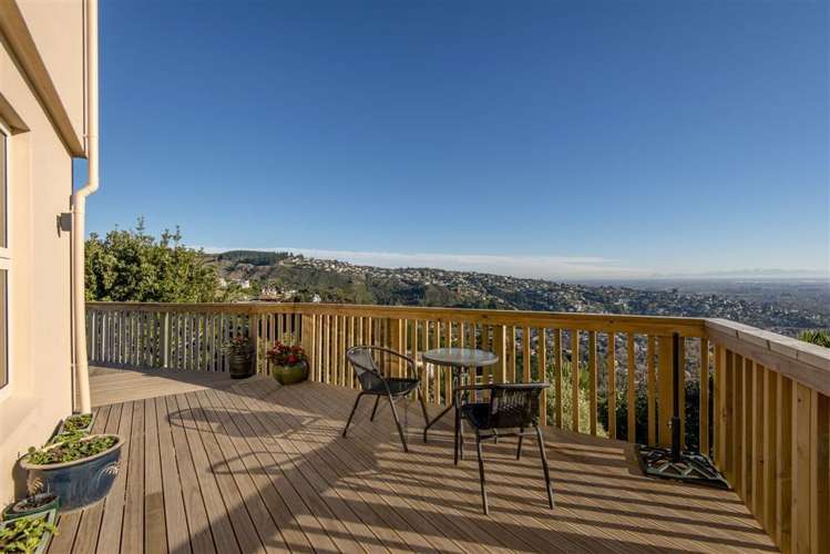 100 Huntsbury Avenue Huntsbury_11