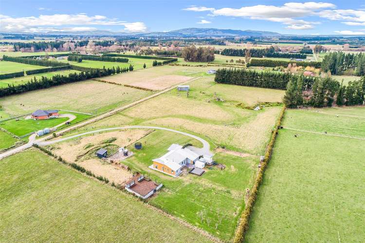 88 Bruces Road Sefton_26