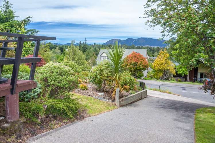 8 Chalet Crescent Hanmer Springs_16