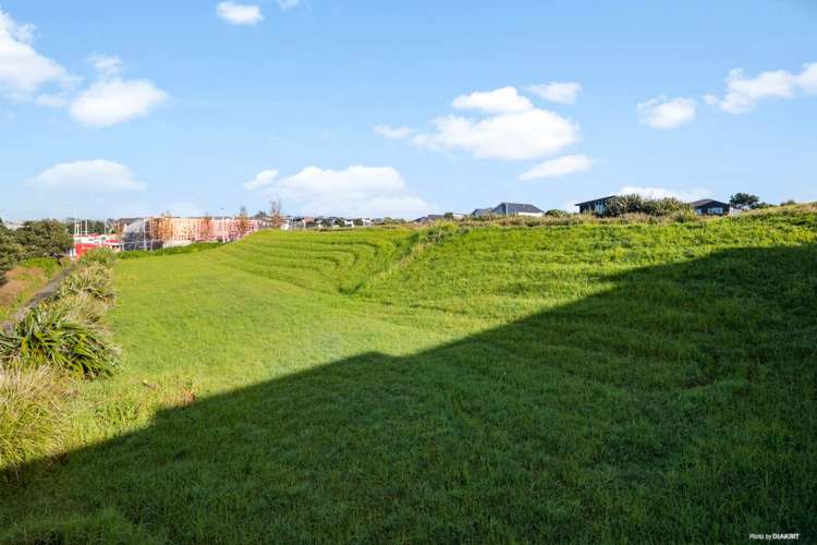 37 Bearing Parade Long Bay_15