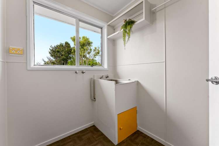 12 Towra Place Botany Downs_14