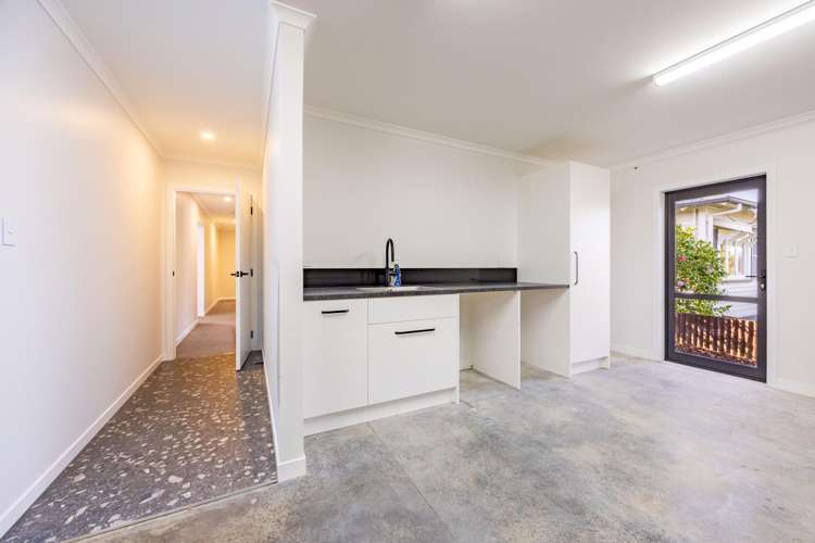 8 Holyrood Terrace Waipukurau_16