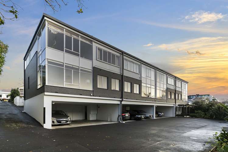 4/135 Jervois Road Herne Bay_1