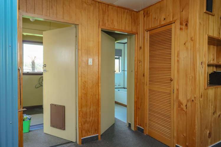 1 Ross Street Dunollie_8