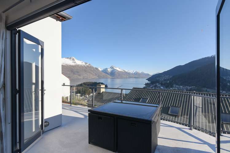 56b Belfast Terrace Queenstown_14
