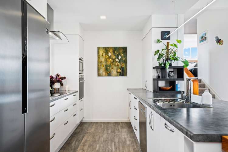 70 Kohe Street Parahaki_7