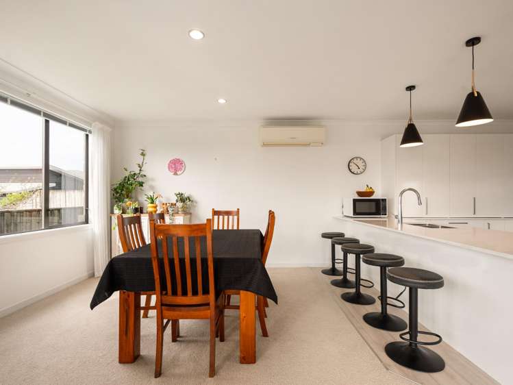 57 Somerton Drive_4