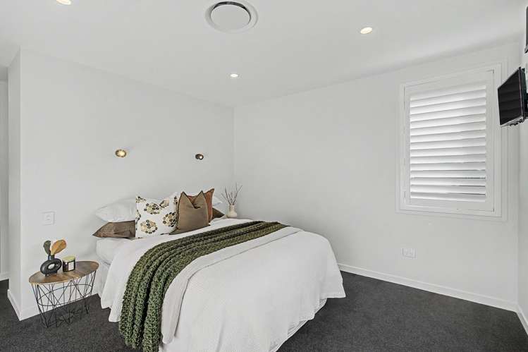 B/20 Holloway Waikiwi_10