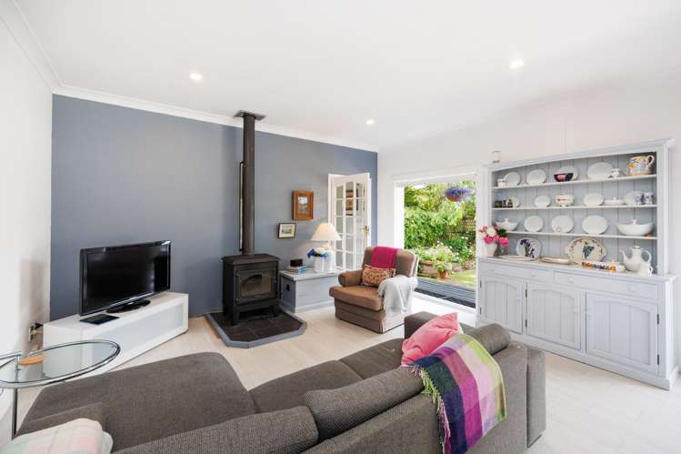 208 Cambridge Avenue Ashhurst_11