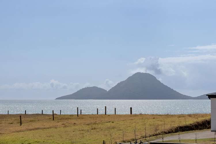 60 Pacific Parade Coastlands_8