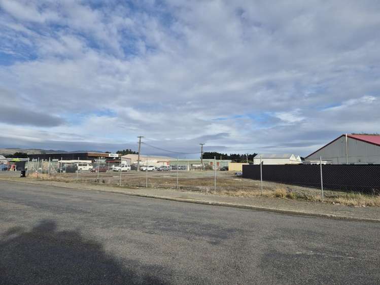 Yard Space 9 Rimu Street Otaki_1