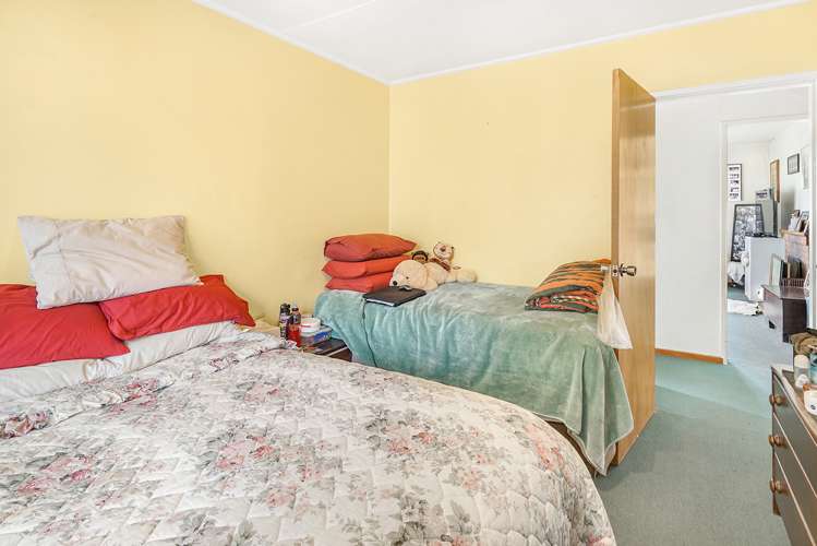 6 Sare Crescent Fairfield_11