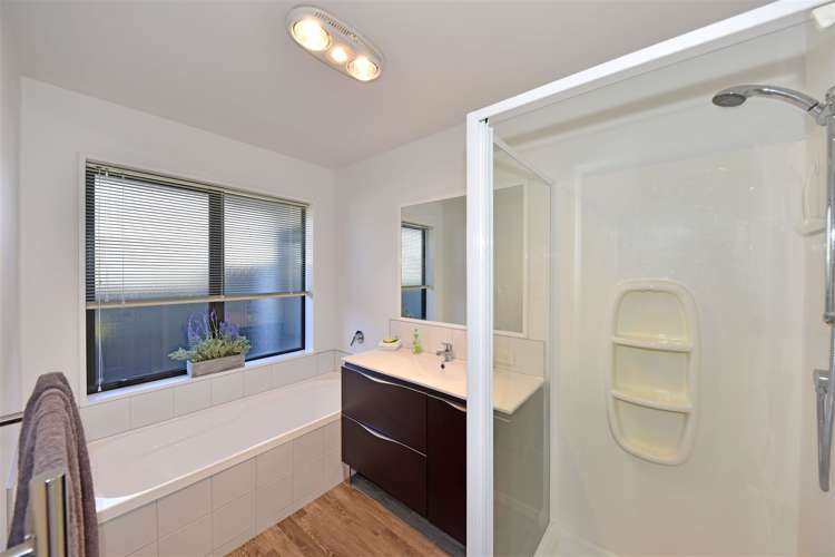 12 Sweet Waters Place Woolston_14