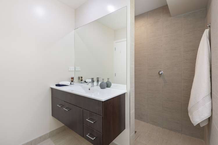 5 Fendalton Place Hatfields Beach_12