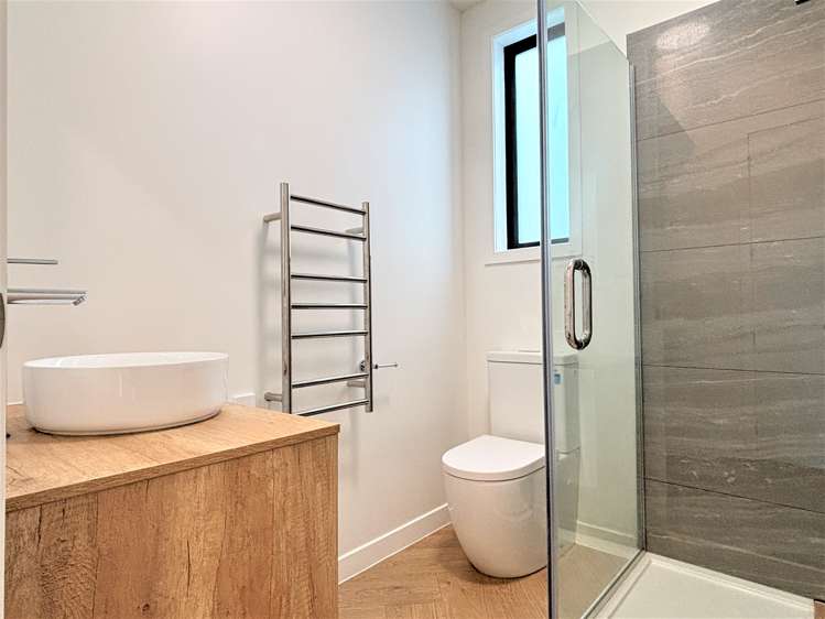 9/8 Bennett Road Pakuranga_11