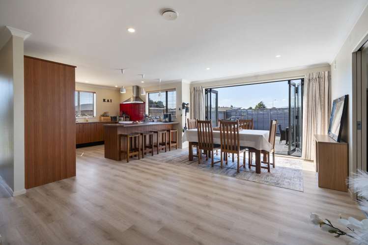 42 Peter Hall Drive Kelvin Grove_5