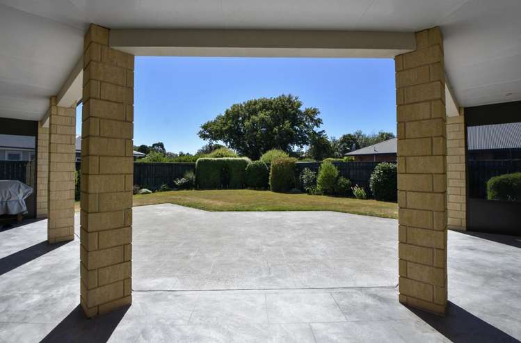 39 Armstrong Avenue Carterton_24