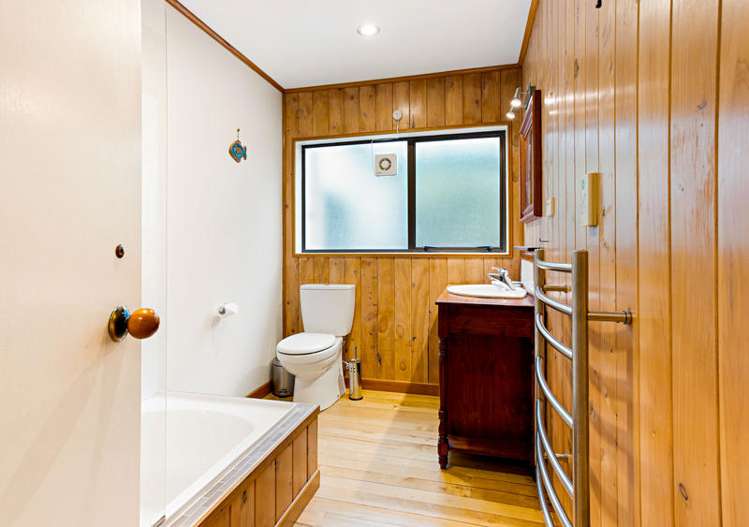 305 Huia Road Titirangi_14