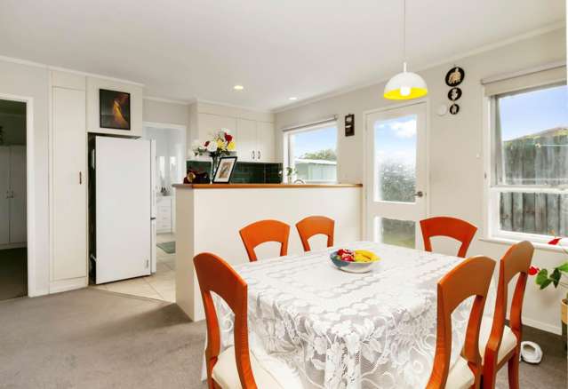 2/61A Boyce Avenue Mount Roskill_4