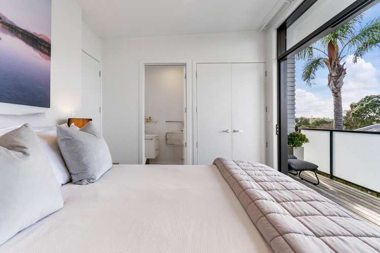 6/50 Ocean View Road Northcote_11
