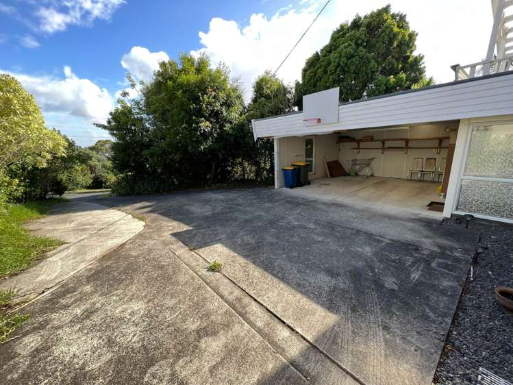 15 Deane Avenue Titirangi_11