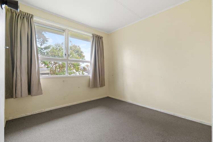 10 Leonard Place Otara_7