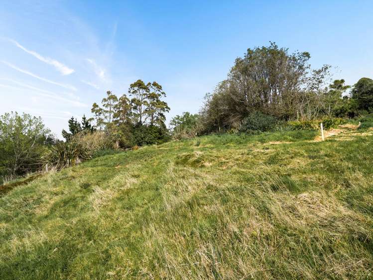 4 Reynoldstown Road Careys Bay_15