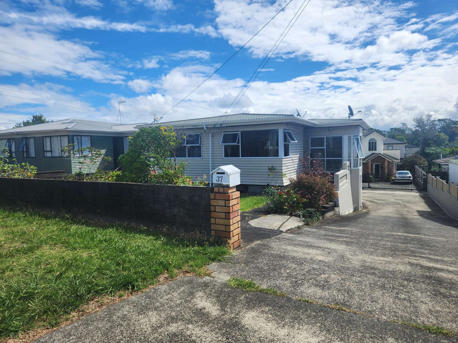 37 Rogan Street Mount Roskill_0