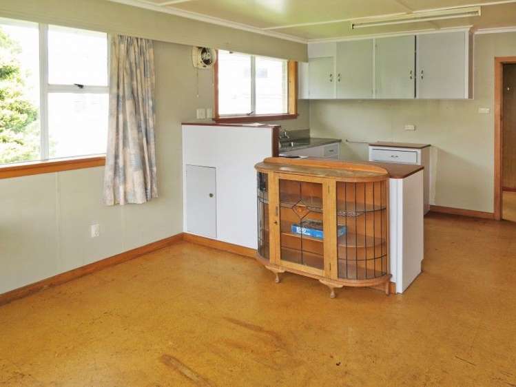 26 Waikawa Road Owaka_2