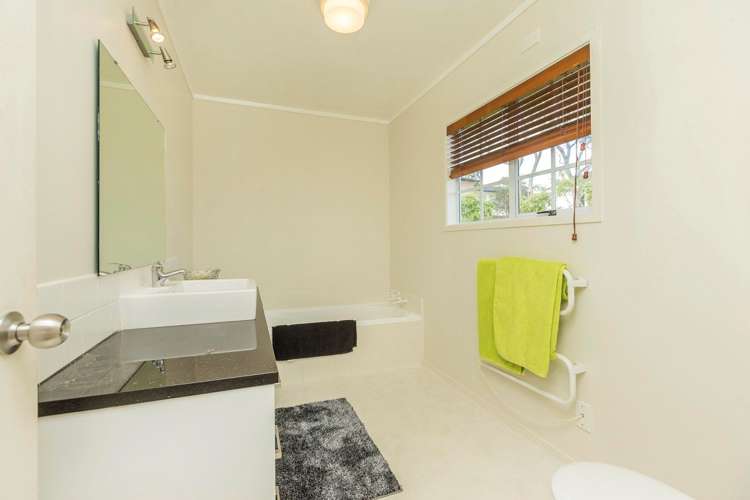 2a Mason Street New Lynn_22