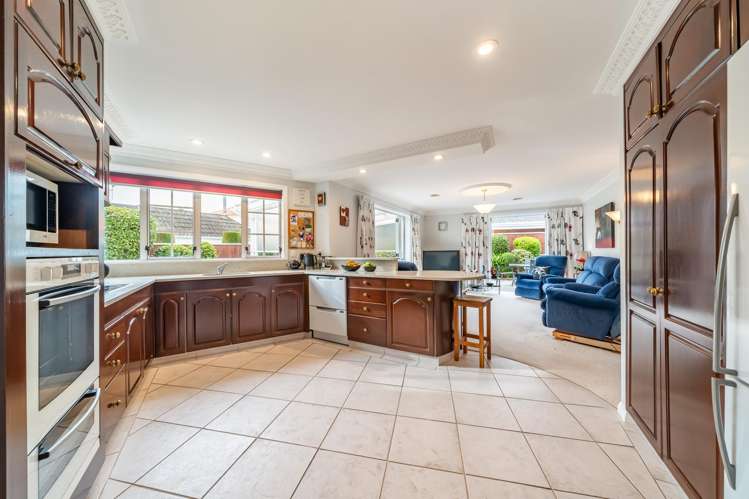 19 Comeskey Grove Elderslea_7