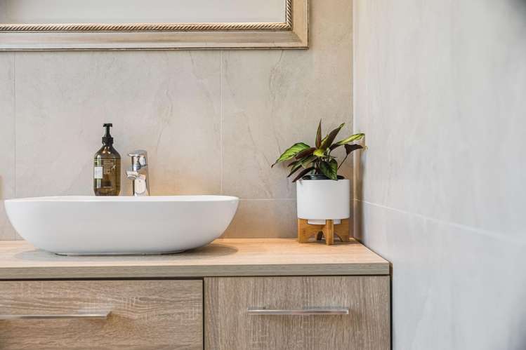 1/29A Seaview Road Castor Bay_32