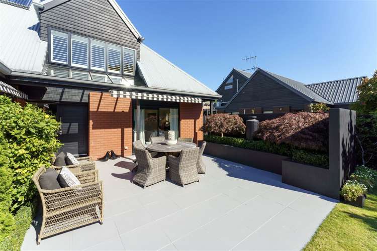 24 Poynder Avenue Merivale_17