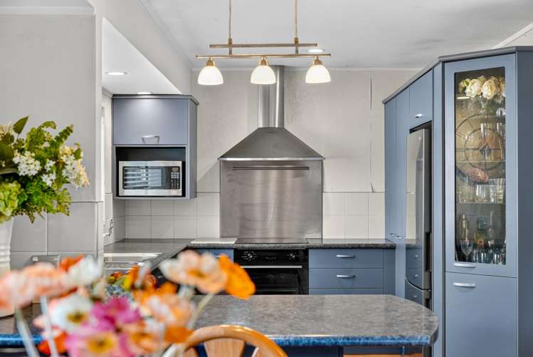 101B Beach Road Pahurehure_12