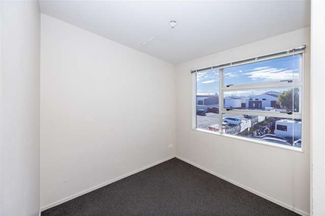 Unit 11, 6 Ken Browne Drive Te Rapa_4