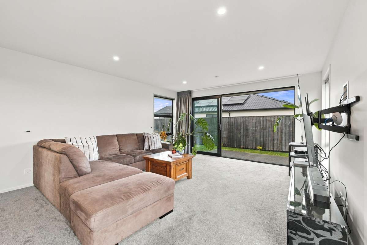 4 Hawk Close_5