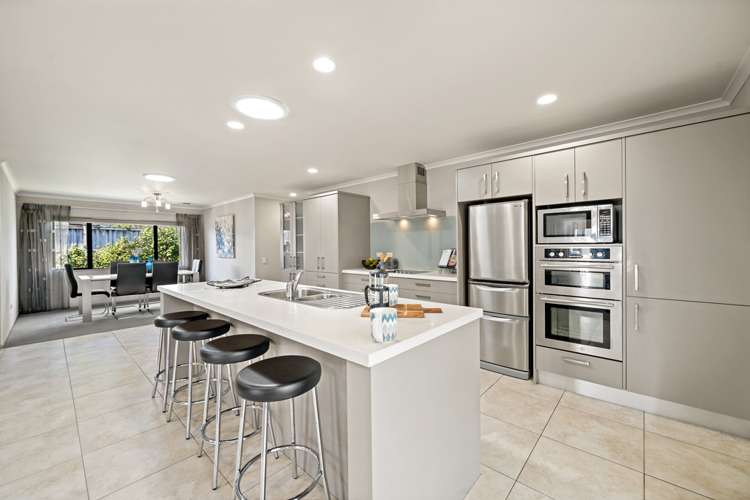 6 Pine Harbour Parade Beachlands_5