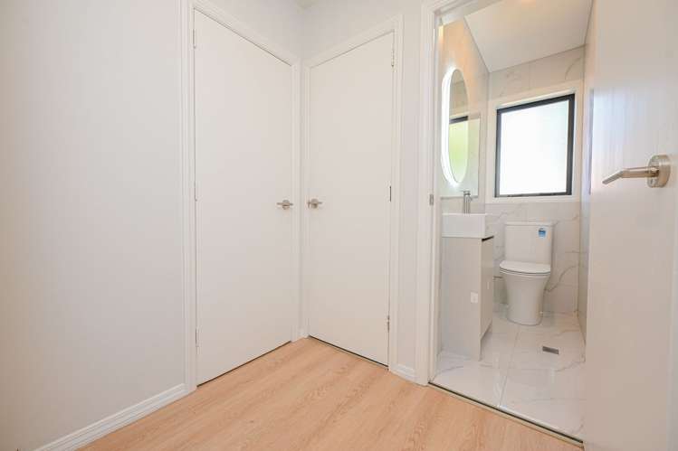 23 Tindall Crescent Otara_7